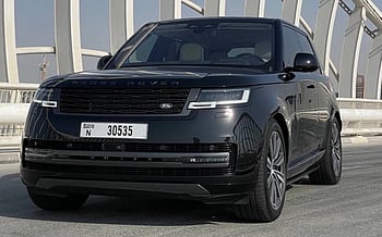 Range Rover Vogue (Черный), 2023 для аренды в Дубай