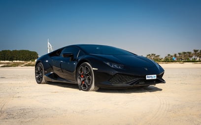 Lamborghini Huracan (Черный), 2016 для аренды в Дубай