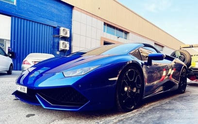 Lamborghini Huracan Spyder (Blue), 2020 for rent in Dubai