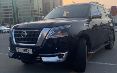 Nissan Patrol V8 (Синий), 2019 для аренды в Дубай