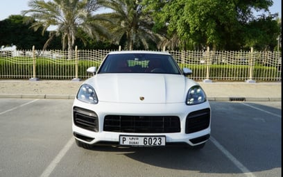 Porsche Cayenne (Ярко-белый), 2019 для аренды в Дубай