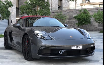 Porsche Boxster GTS (Темно-серый), 2019 для аренды в Дубай