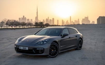 إيجار Porsche Panamera 4S Turismo Sport (رمادي غامق), 2018 في دبي