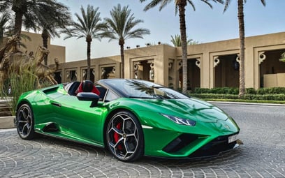 Lamborghini Evo Spyder (Green), 2021 for rent in Ras Al Khaimah