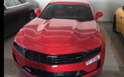 إيجار Chevrolet Camaro (أحمر), 2020 في دبي