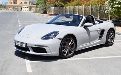 Porsche Boxster (white Gray), 2018 for rent in Dubai