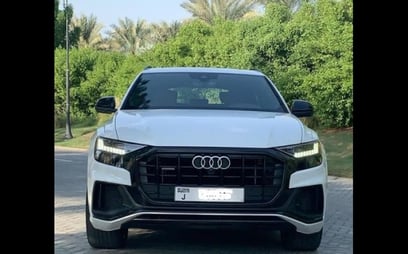 إيجار Audi Q8 (أبيض), 2020 في دبي