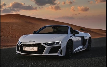 Audi R8 Facelift (White), 2020 for rent in Dubai