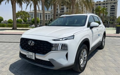 Hyundai Santa Fe (Белый), 2023 для аренды в Дубай