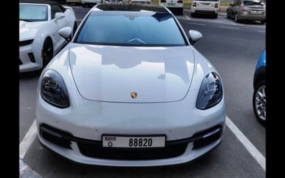 إيجار Porsche Panamera (أبيض), 2019 في دبي