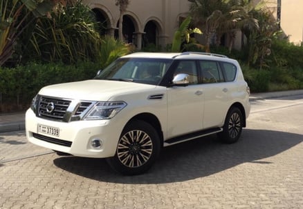 إيجار Nissan Patrol V6 Platinum (أبيض), 2018 في دبي