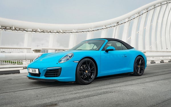 Porsche 911 Carrera (Blue), 2018 for rent in Dubai